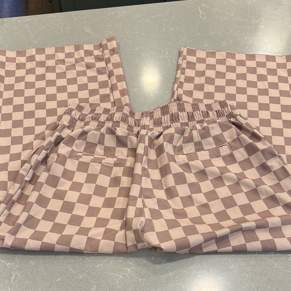 Wide Leg Checkerboard Pants in Mauve & Cream - Picture 7 of 7